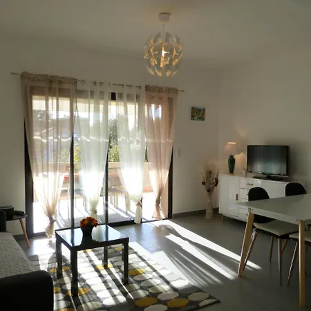 Appartement Cosy Avec Jardin Proche Plage